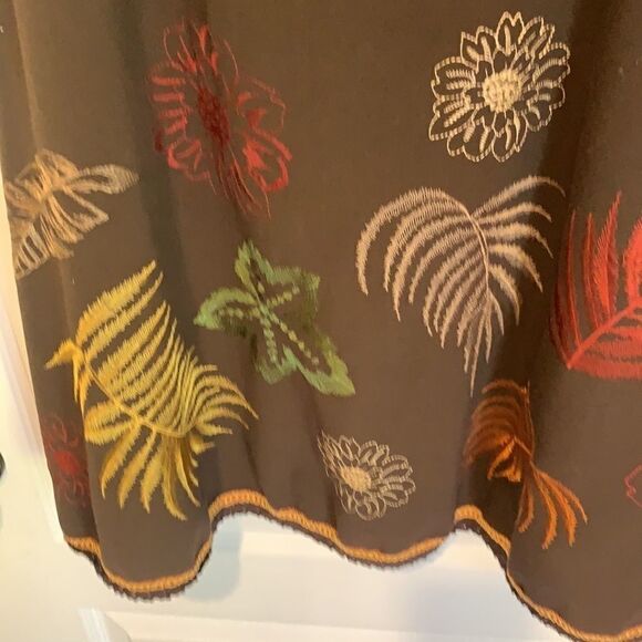 Vintage SilkLand embroidered brown midi skirt - Picture 2 of 9
